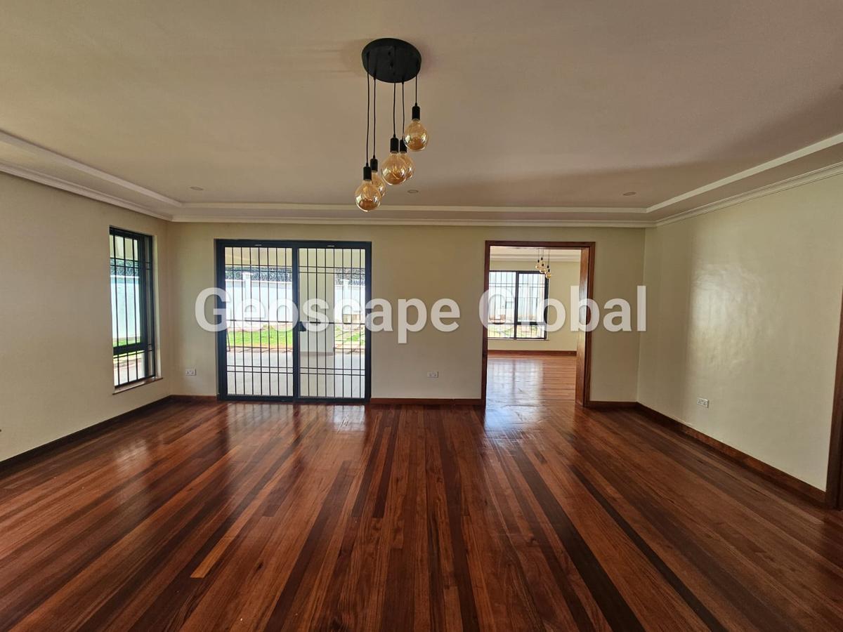 5 Bed House with En Suite in Loresho - 14