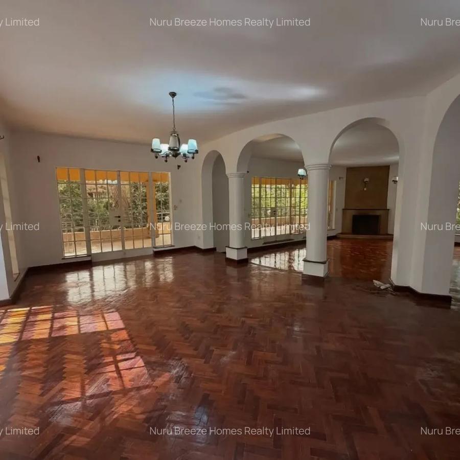 5 Bed Townhouse with En Suite in Karen - 11