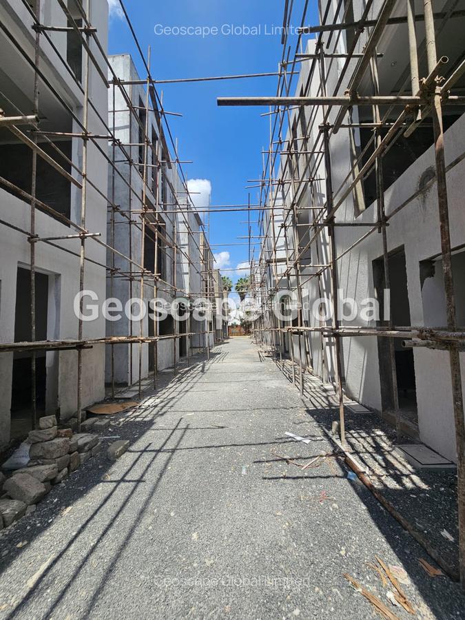 5 Bed Townhouse with En Suite in Lavington - 3