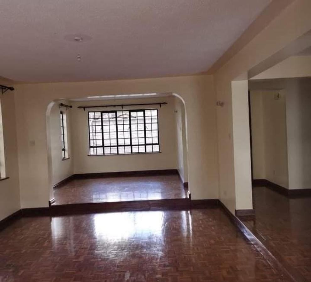 5 Bed Townhouse with En Suite in Lavington - 5