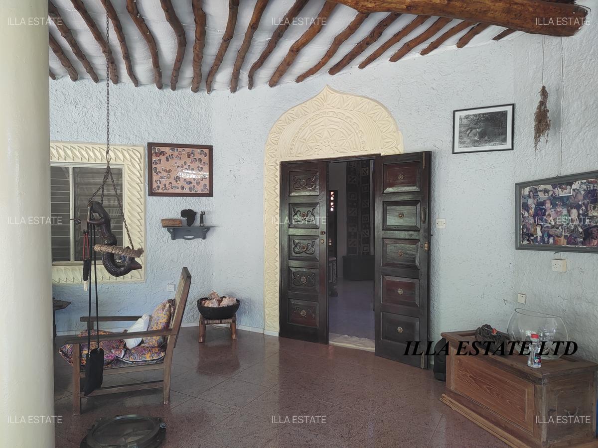 3 Bed Villa with En Suite at Diani Beach Road - 8