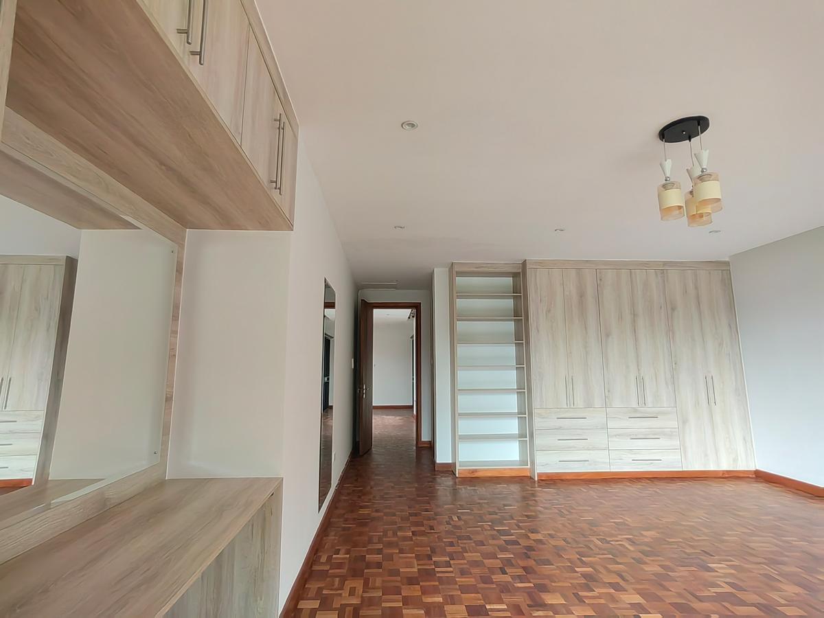 5 Bed Townhouse with En Suite at Mzima Springs - 15