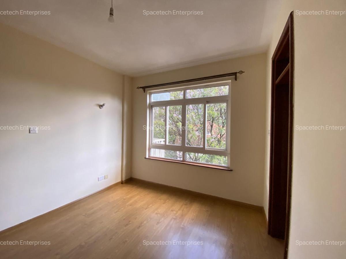 3 Bed Apartment with En Suite in Westlands Area - 12
