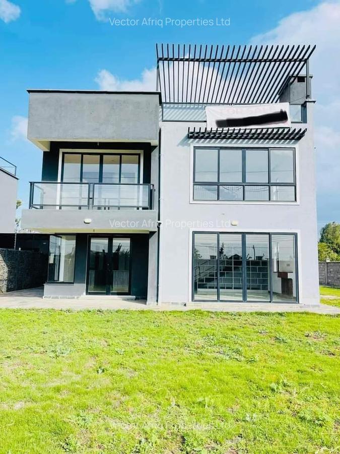 4 Bed Townhouse with En Suite at Chuna - 9