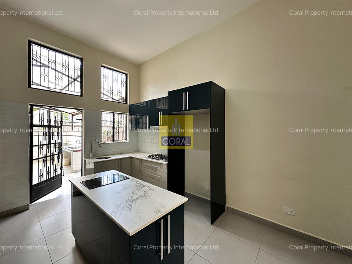 5 Bed Townhouse in Brookside - 15