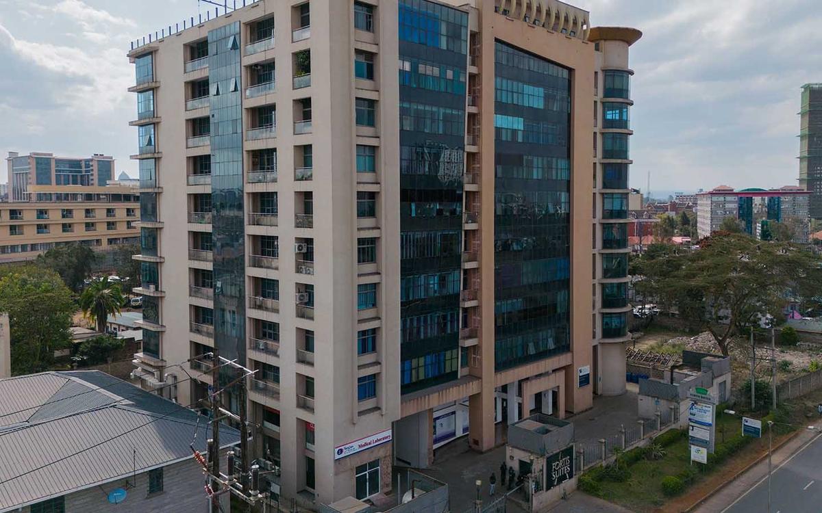 1,587 ft² Commercial Property with Service Charge Included in Upper Hill - 1