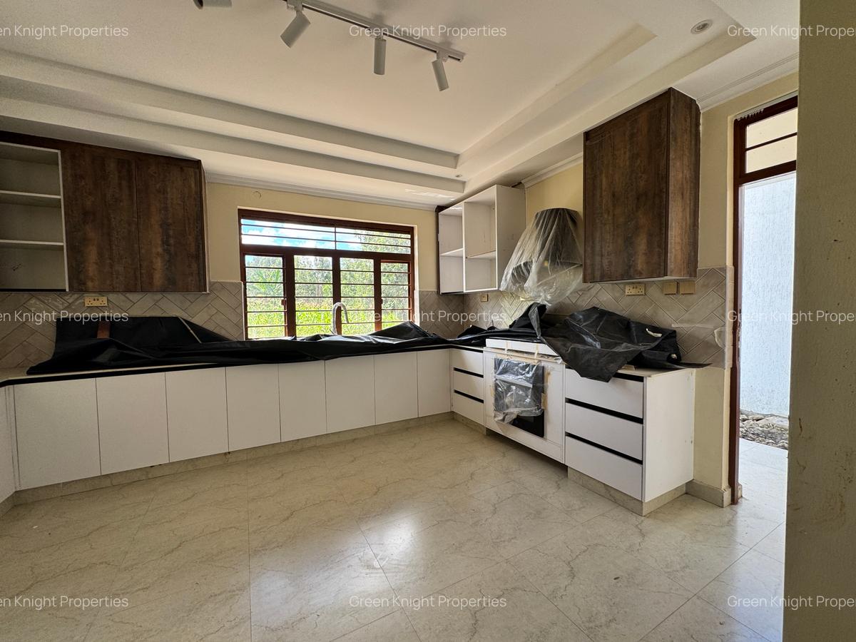 Serviced 4 Bed Apartment with En Suite in Karen Hardy - 7