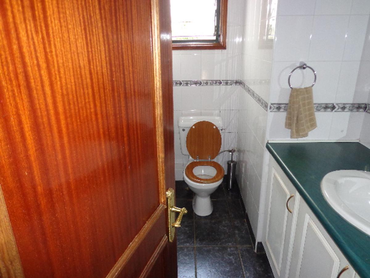 2 Bed Townhouse with En Suite in Kileleshwa - 11