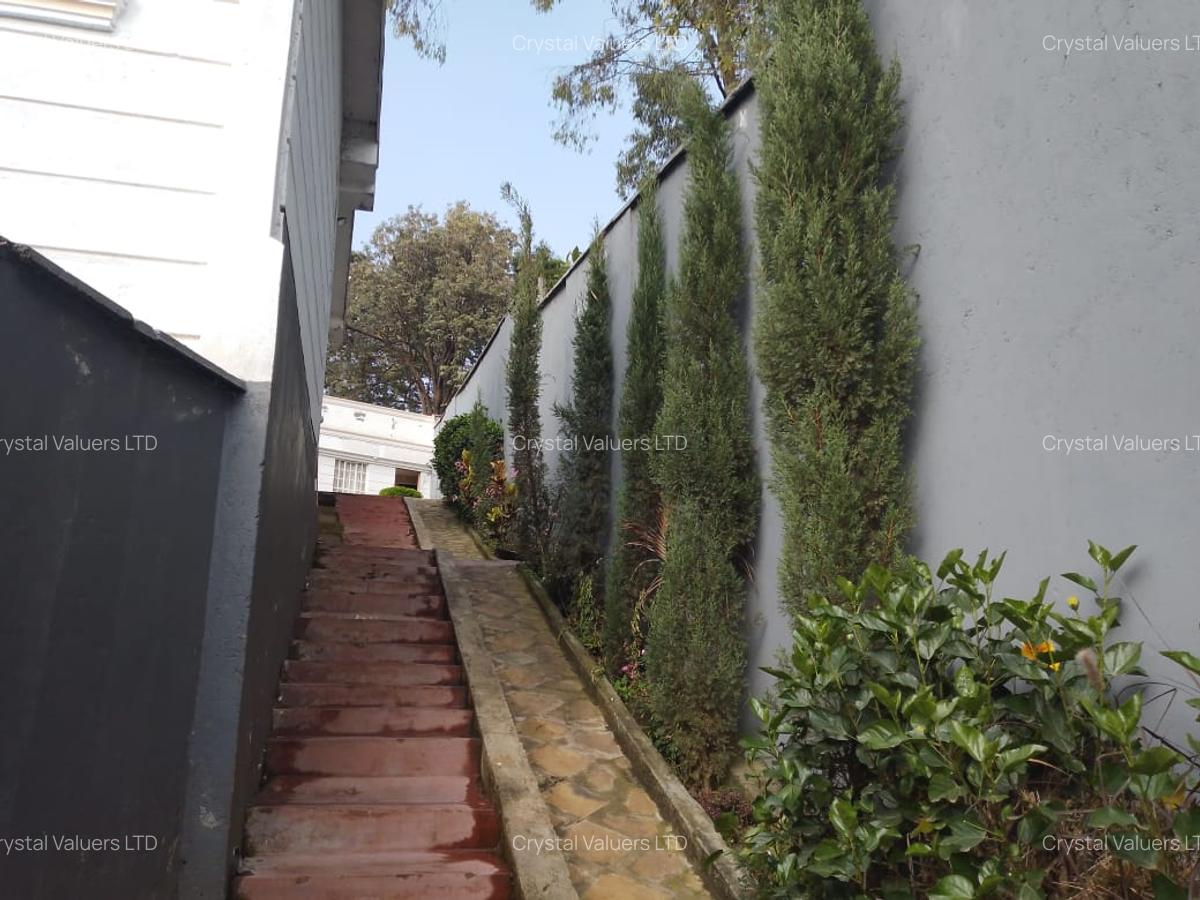 6 Bed House with En Suite in Kitisuru - 6