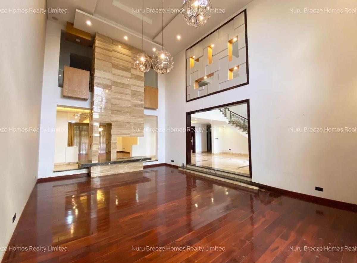 5 Bed House with En Suite in Runda - 14