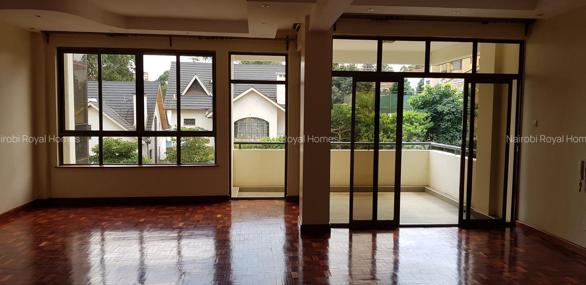 3 Bed Apartment with En Suite at Lavington Heights - 8