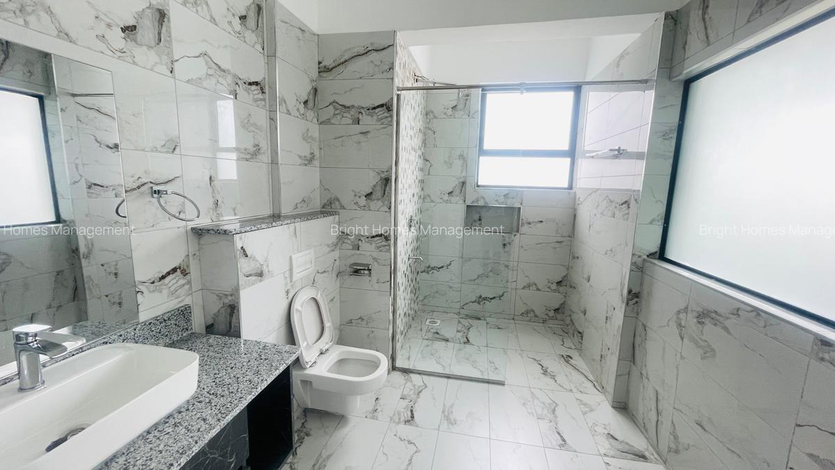 2 Bed Apartment with En Suite in Kilimani - 11