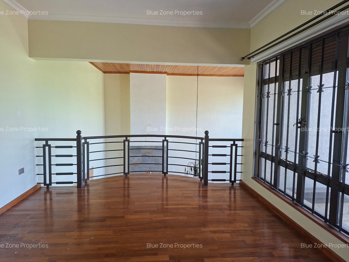 5 Bed Townhouse with En Suite at Off Panafric Insurance Avenue - 10