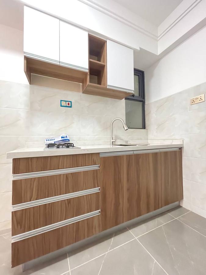 Studio Apartment with En Suite in Lavington - 5