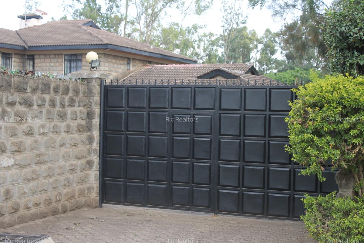 6 Bed House with En Suite in Karen Hardy - 14