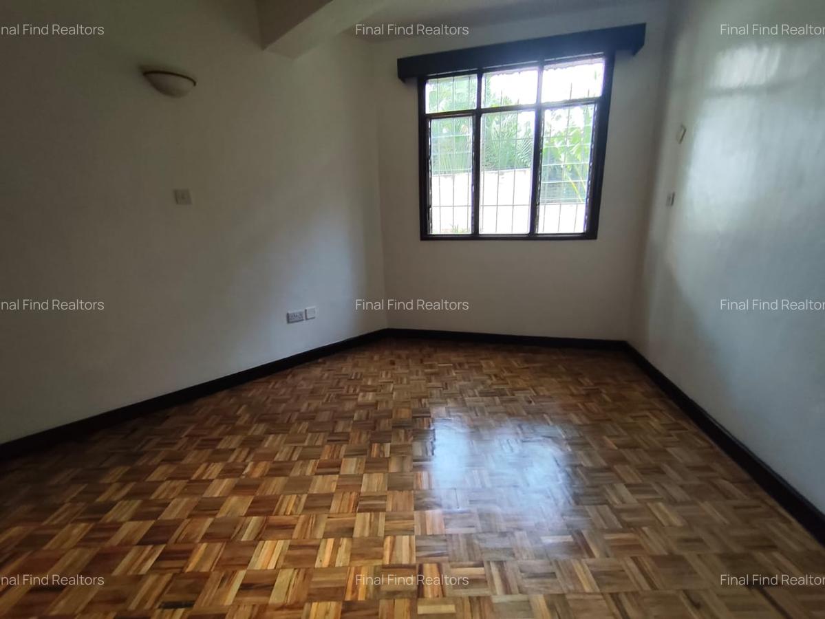 6 Bed House with Garden in Runda - 17