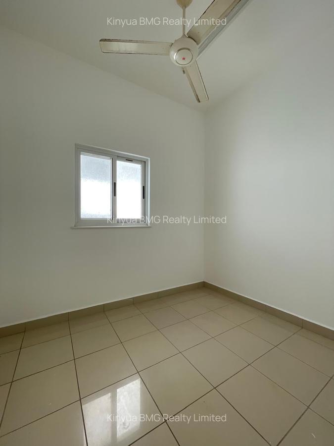 Serviced 3 Bed Apartment with En Suite in Nyali Area - 5