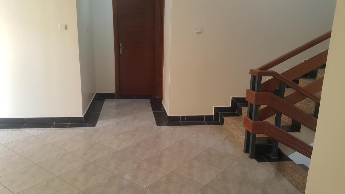 5 Bed Townhouse with En Suite in Syokimau - 9