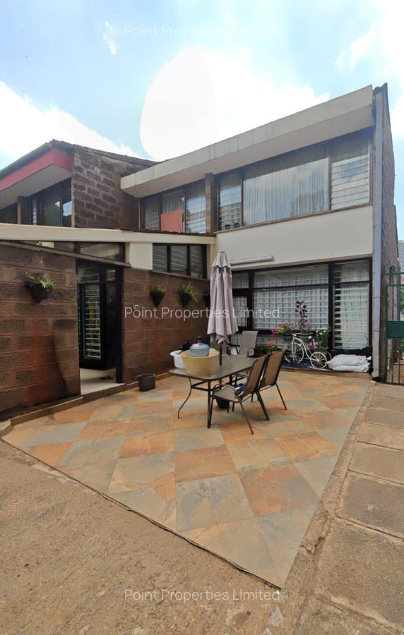 4 Bed Townhouse in Kilimani - 1
