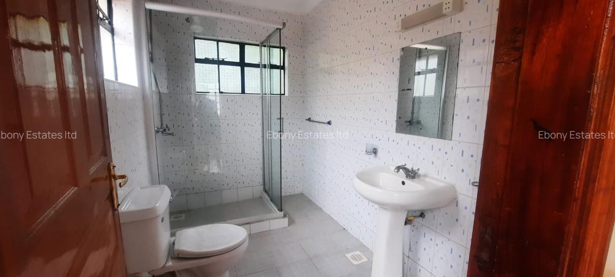 5 Bed Townhouse with En Suite in Lavington - 8