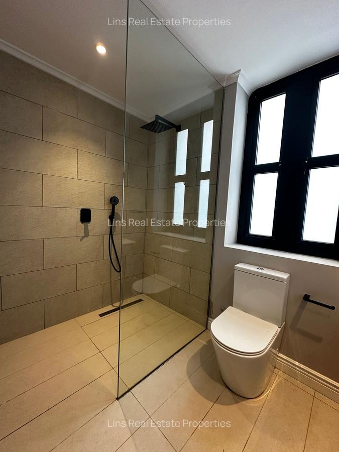 3 Bed Townhouse with En Suite in Runda - 17