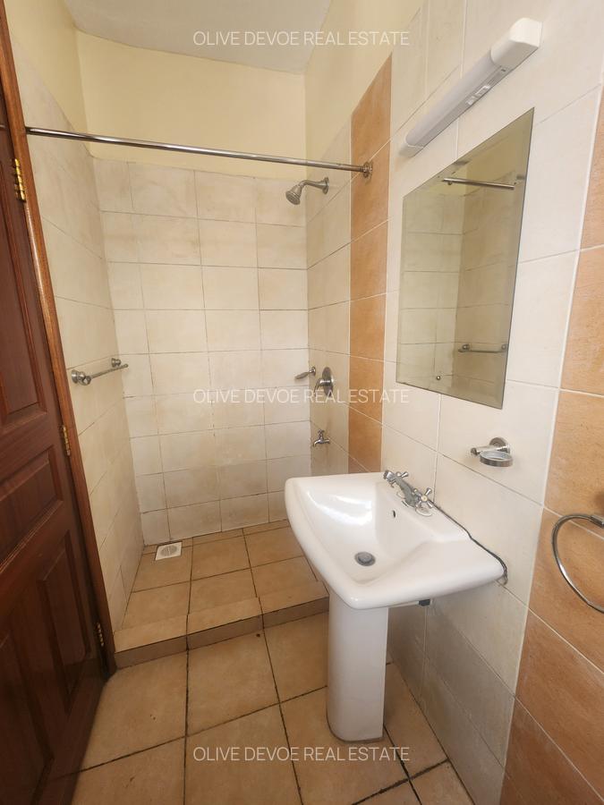 3 Bed Apartment with En Suite in Kilimani - 17