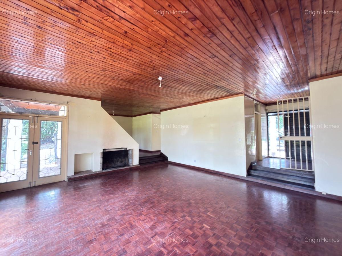 4 Bed House with En Suite at Kyuna - 6