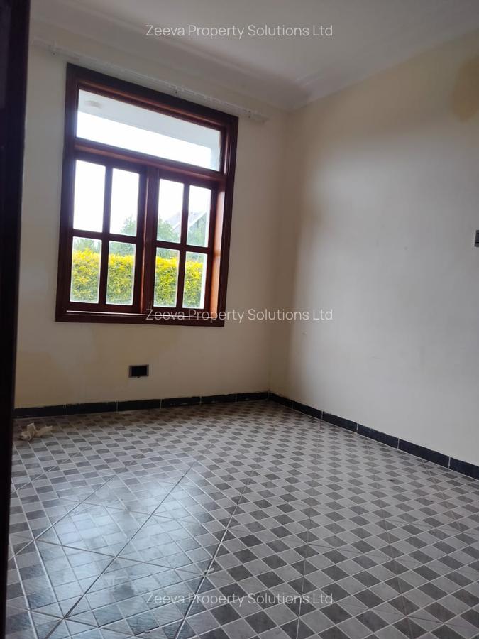 4 Bed House with En Suite in Karen - 14