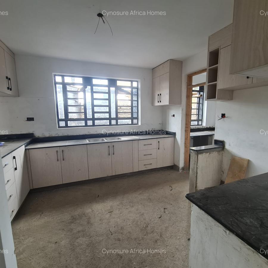 5 Bed Townhouse with En Suite at Gikambura - 8