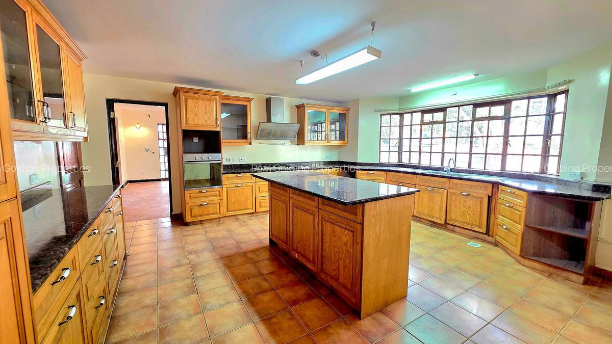 4 Bed House with En Suite in Karen - 6