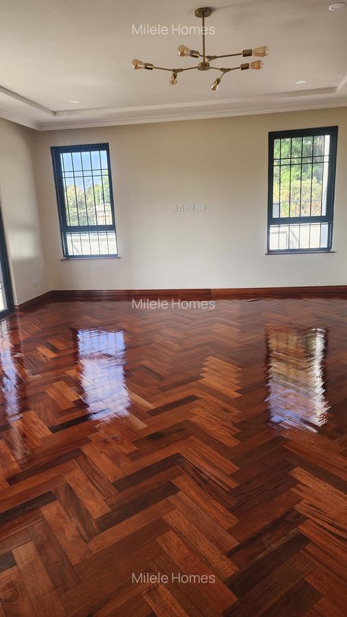 6 Bed Villa with En Suite at Loresho - 14