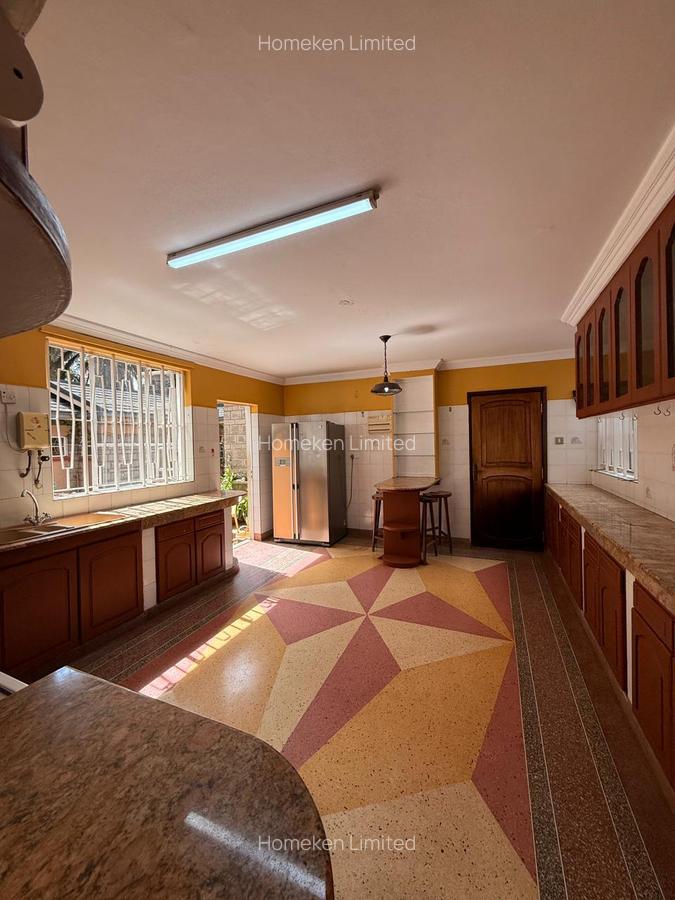 3 Bed House with Garden at Runda - 14