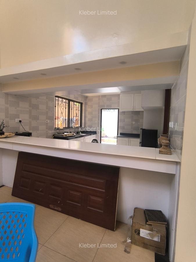 5 Bed Villa with En Suite in Lavington - 3