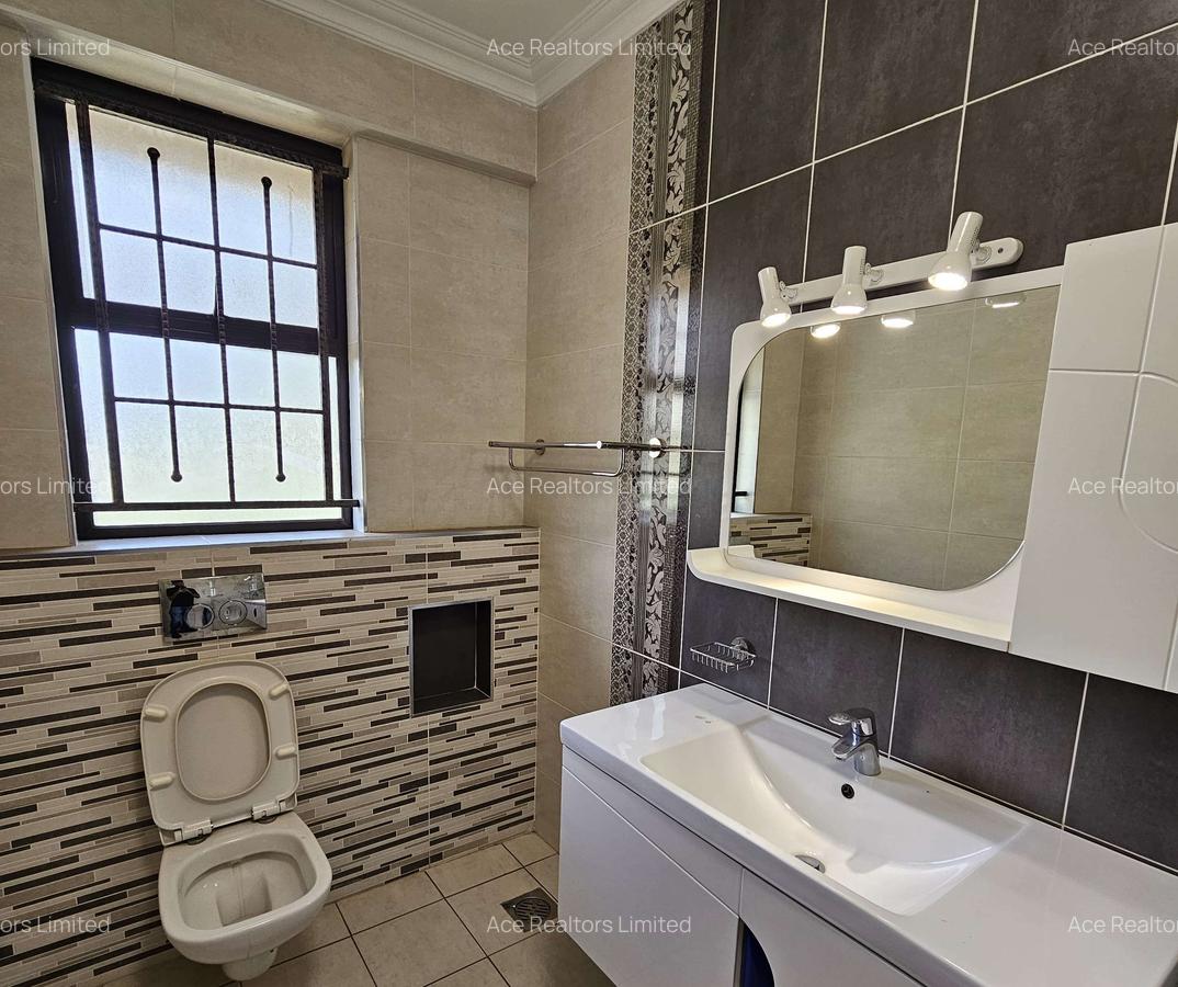 4 Bed Apartment with En Suite at General Mathenge Spring Valley Nairobi - 15
