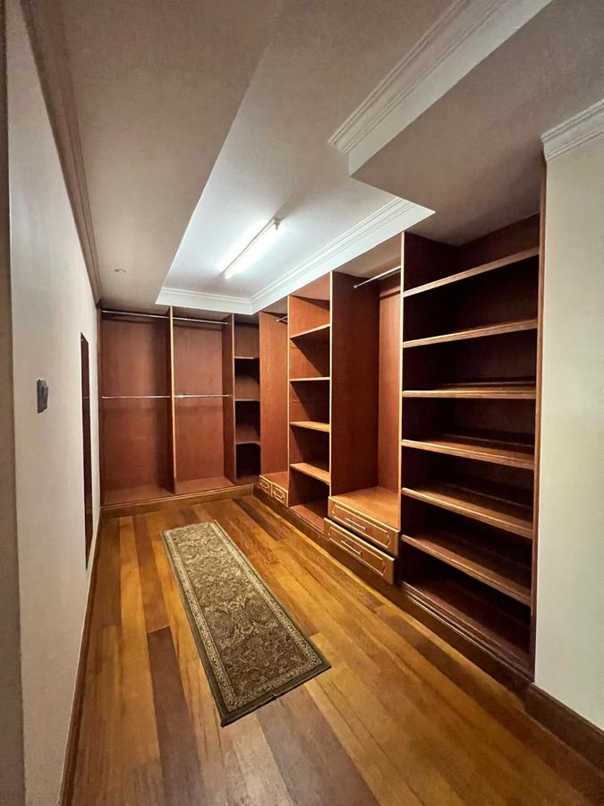 5 Bed House with En Suite in Runda - 6