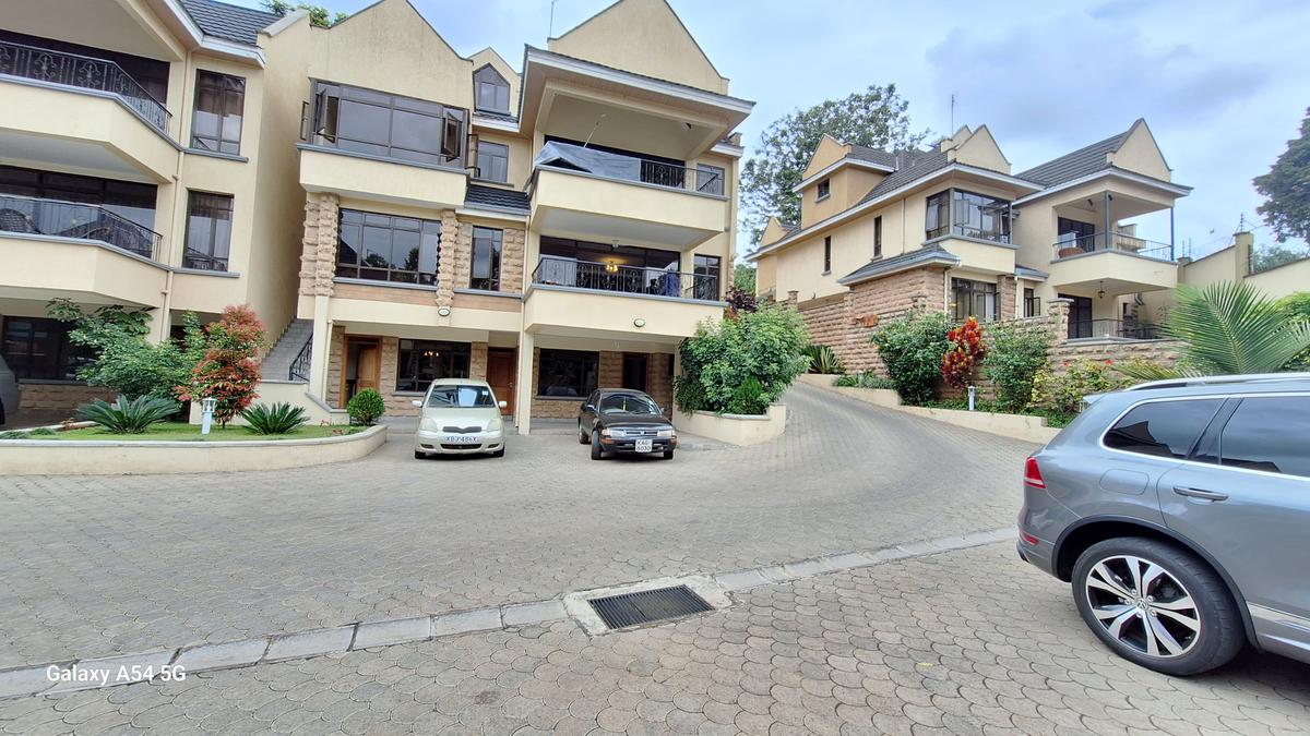 5 Bed Townhouse with En Suite at Convent Drive. - 14