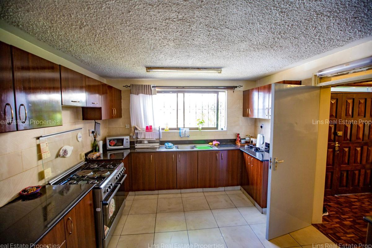 4 Bed Townhouse with En Suite in Kilimani - 8