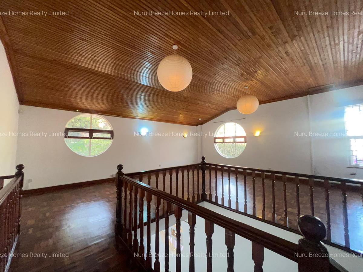 4 Bed House with En Suite in Runda - 9