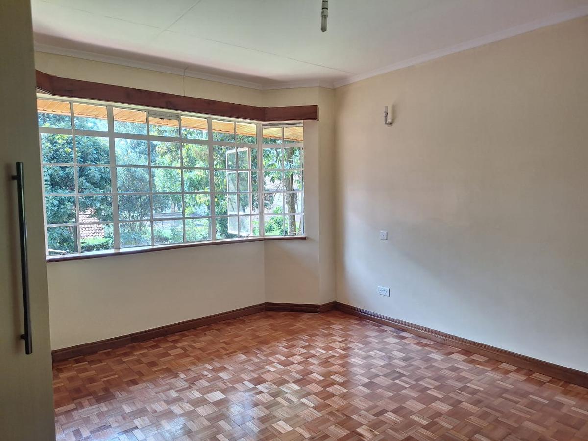 4 Bed House with En Suite in Runda - 13