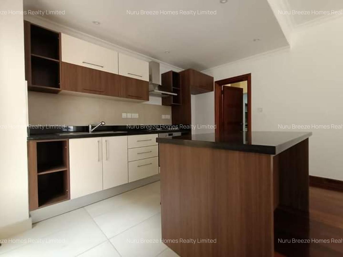 4 Bed Townhouse with En Suite in Lavington - 18