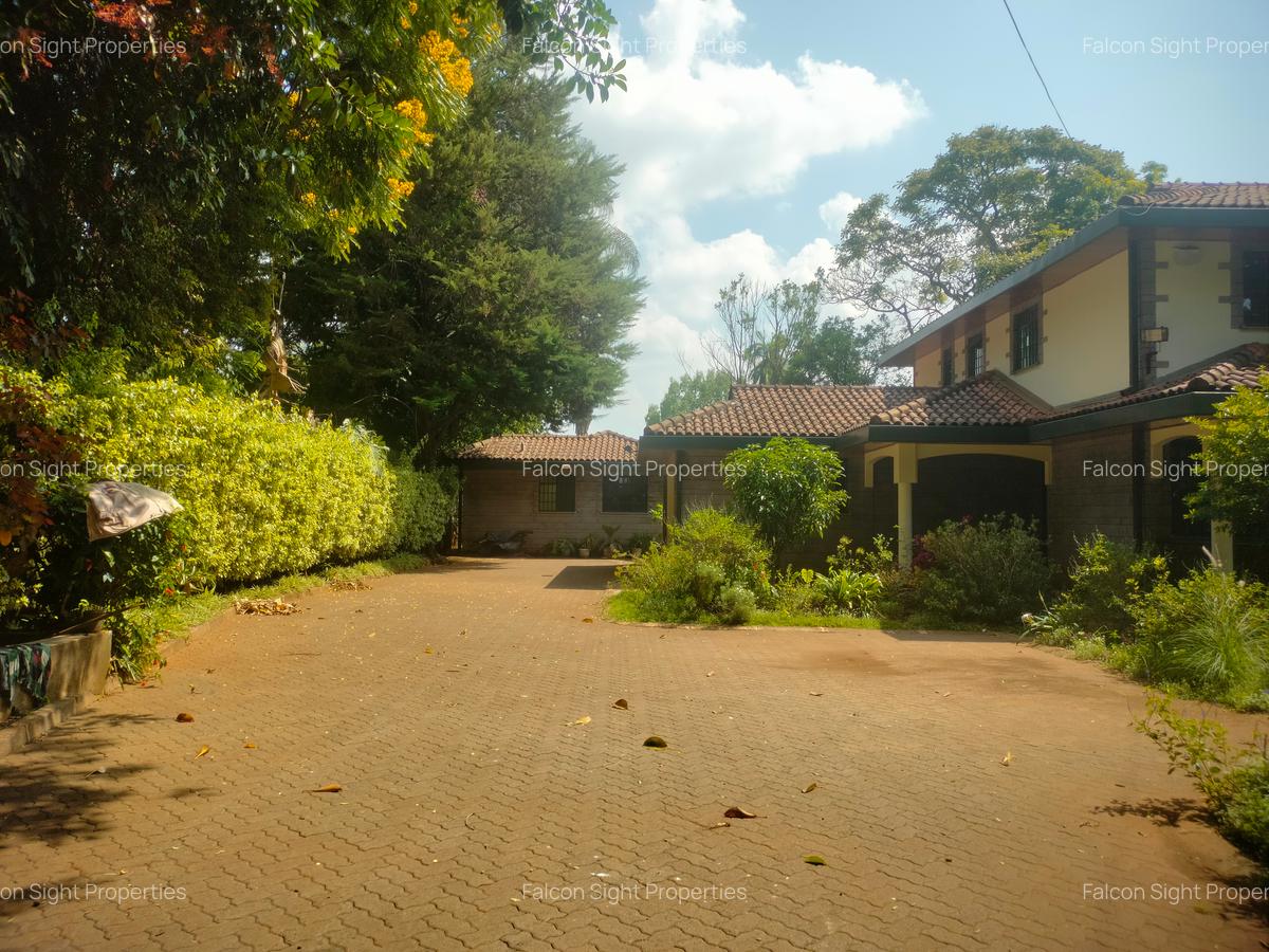 5 Bed Townhouse with Garden at Easy Access To Westlands Link Road - 2