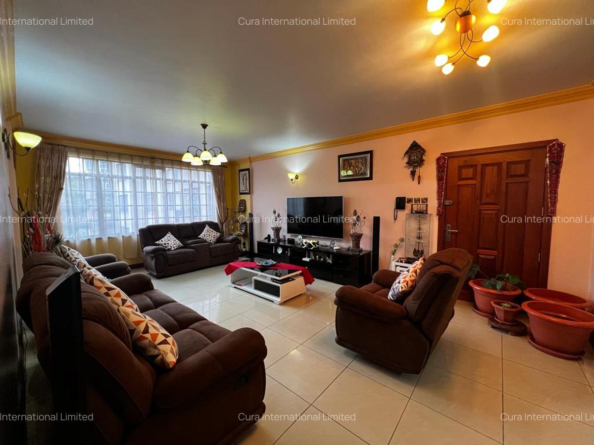 3 Bed Apartment in Parklands - 5