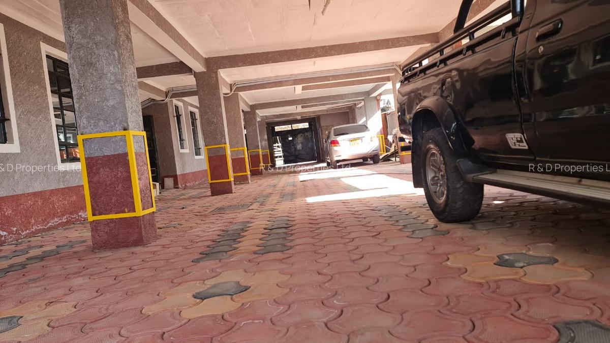 10 Bed Apartment with Swimming Pool in Syokimau - 3