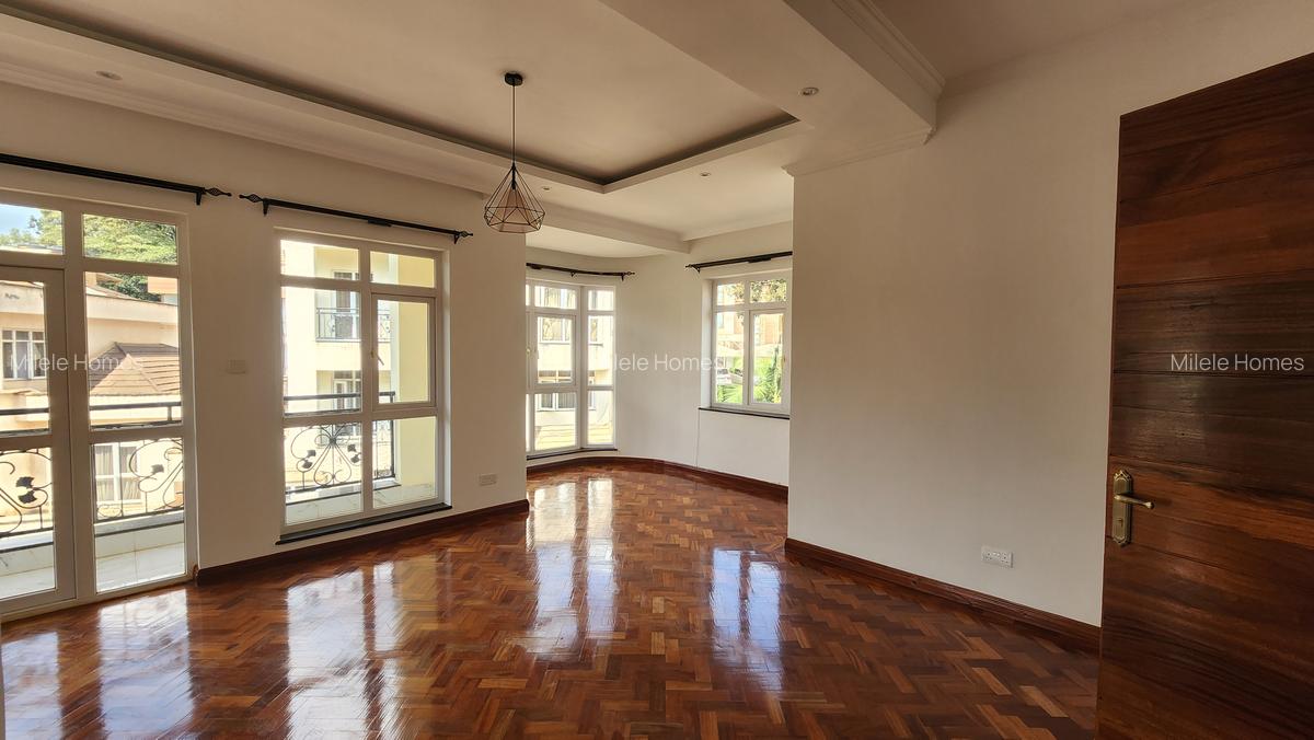 5 Bed Townhouse with En Suite at Njumbi Road - 16