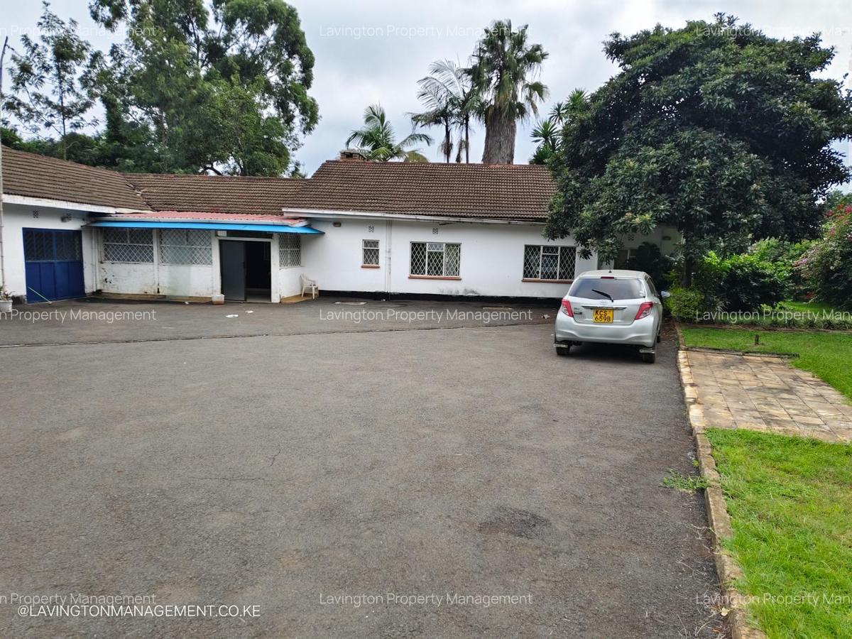 Office with Fibre Internet at Lavington Green - 2