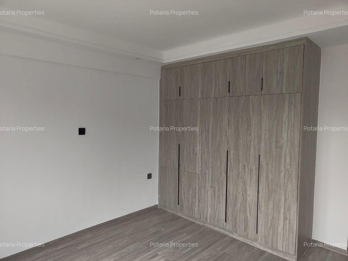 2 Bed Apartment with En Suite in Kilimani - 4