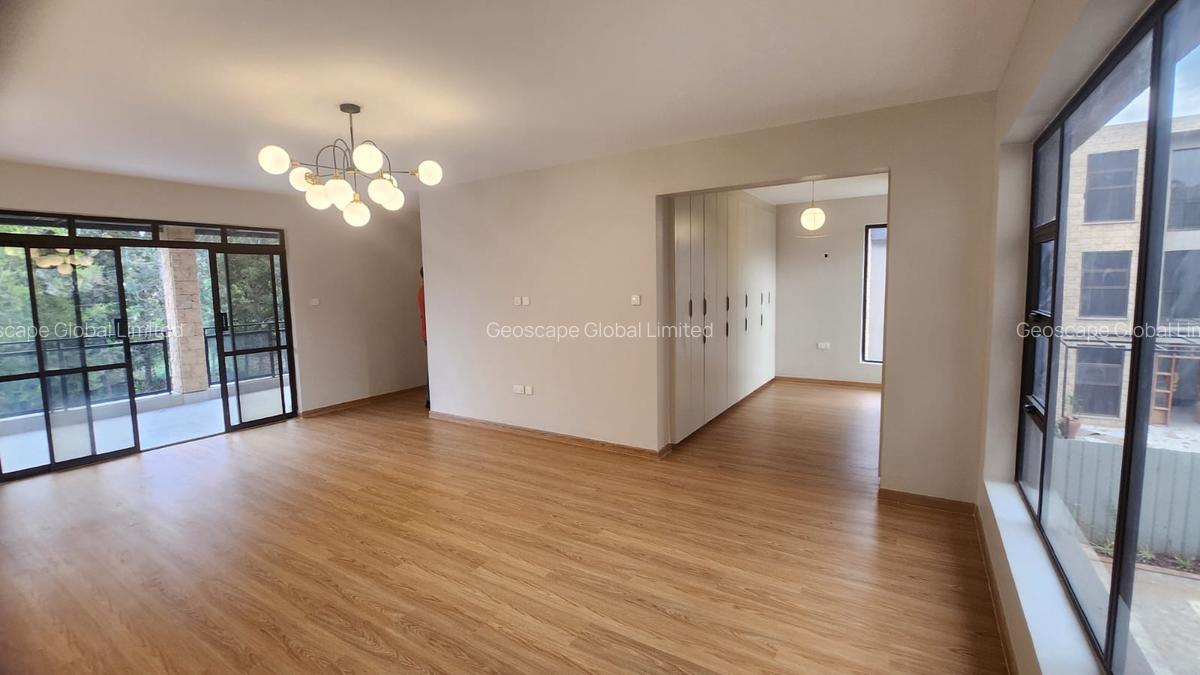 6 Bed House with En Suite in Karen - 4