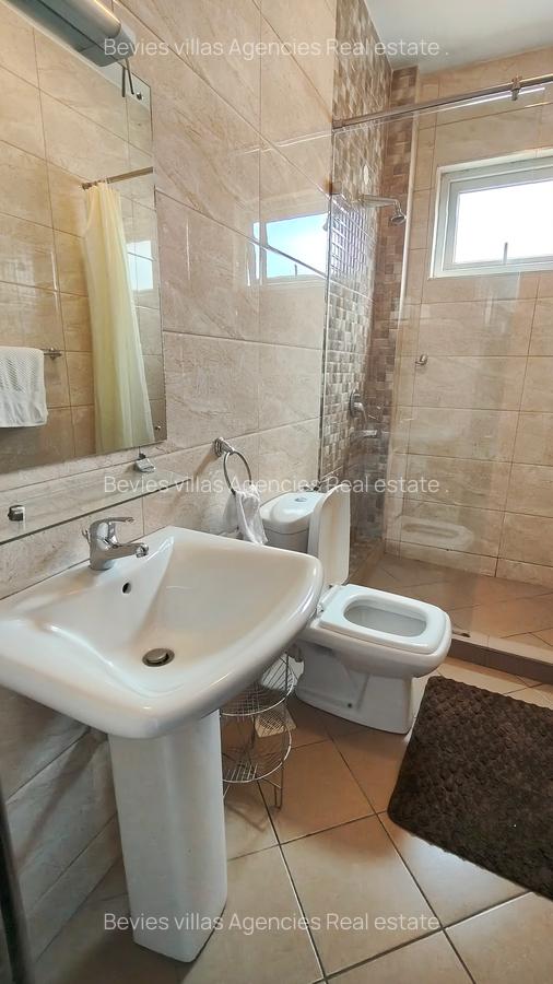 2 Bed Apartment with En Suite at Brookside - 11