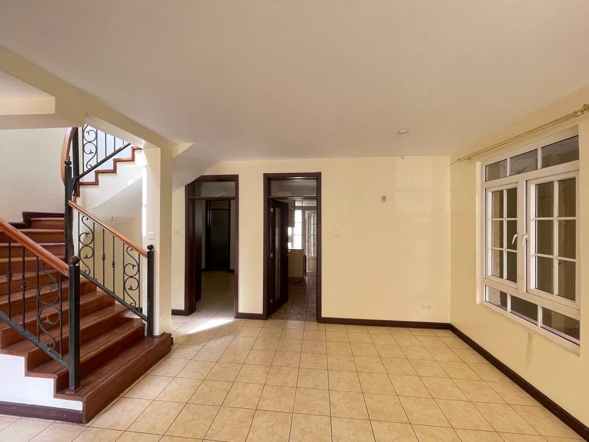 4 Bed Townhouse with En Suite in Langata - 7