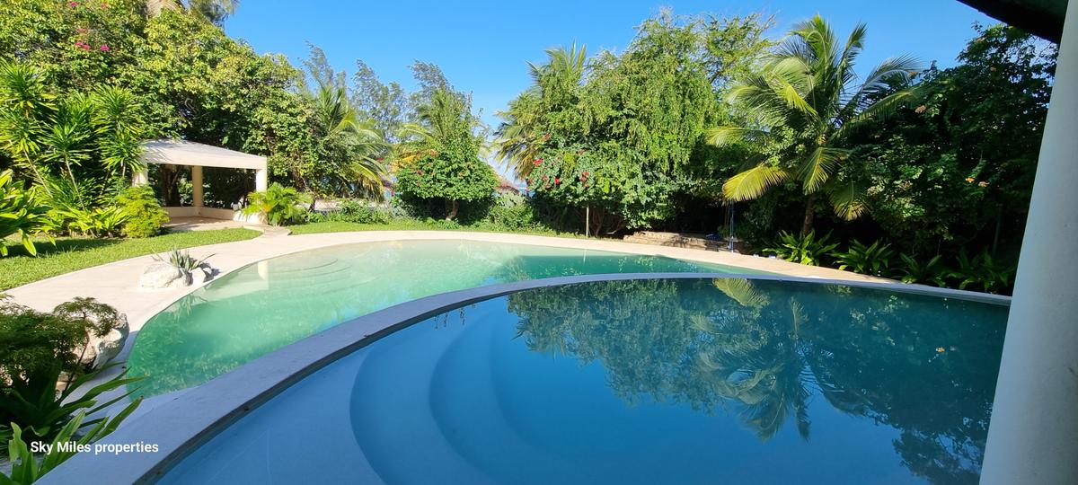 5 Bed Villa with En Suite at Diani - 15